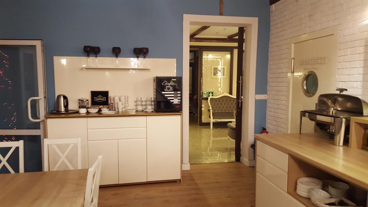 Dom Wczasowy Nadrzecze Bed & Breakfast Brok Exterior photo