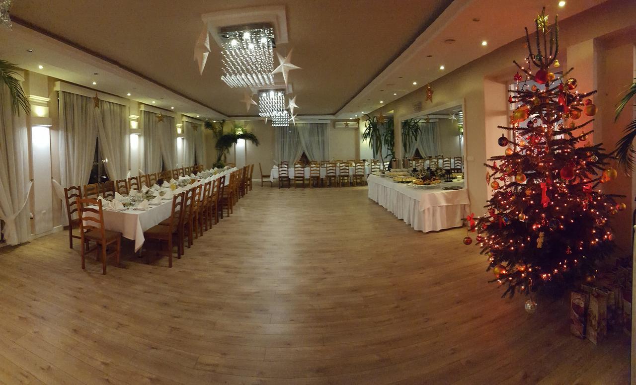 Dom Wczasowy Nadrzecze Bed & Breakfast Brok Exterior photo