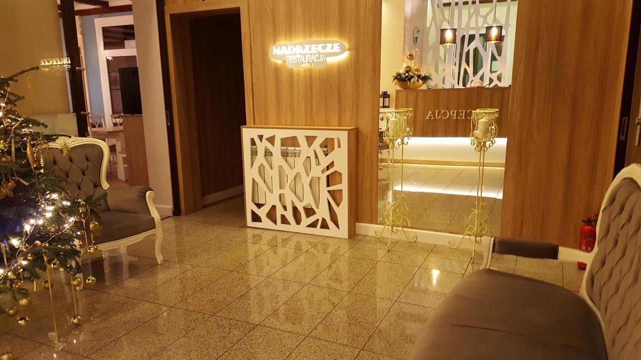 Dom Wczasowy Nadrzecze Bed & Breakfast Brok Exterior photo